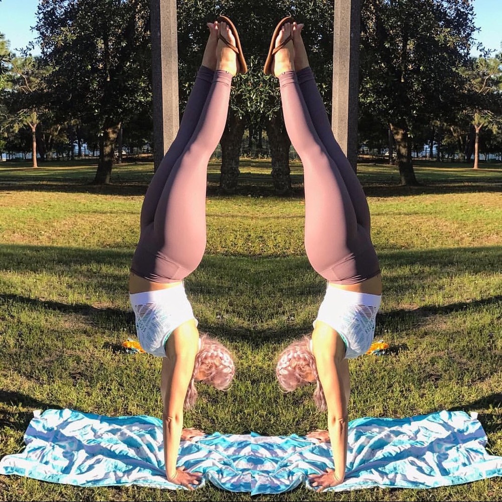ONZIE Fishnet Lavender Leggings